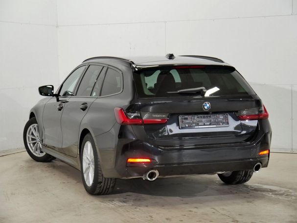 BMW 320i Touring 135 kW image number 4