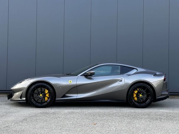 Ferrari 812 Superfast 588 kW image number 3