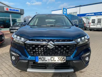 Car image 2