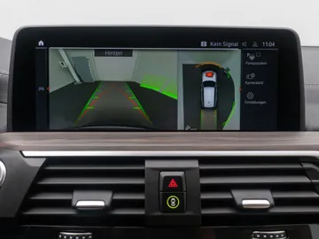 Car image 40