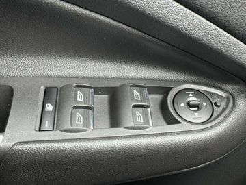 Car image 36