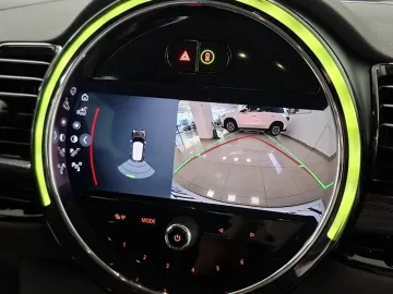 Car image 35