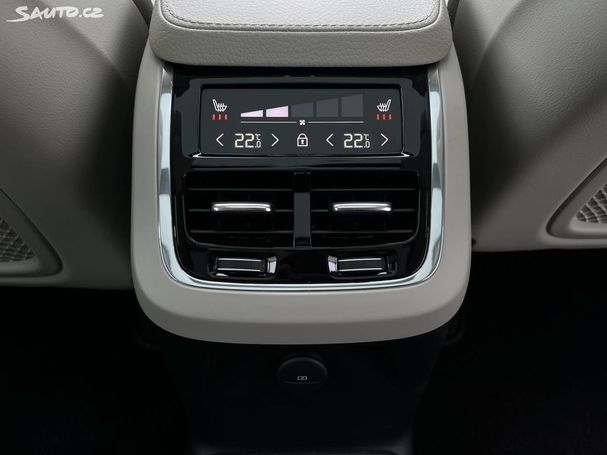 Volvo XC90 T8 AWD 335 kW image number 22