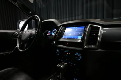 Car image 33
