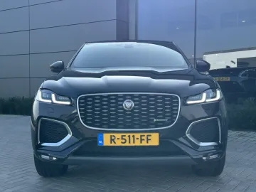 Car image 32