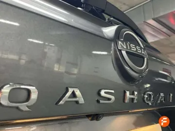 Car image 32