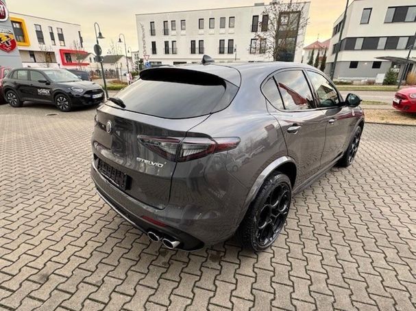 Alfa Romeo Stelvio V6 2.9 Bi-Turbo Quadrifoglio 375 kW image number 10