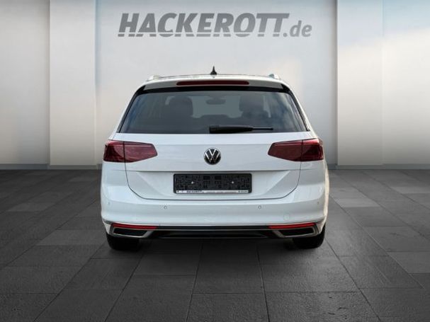 Volkswagen Passat Variant 2.0 TDI Elegance DSG 110 kW image number 3