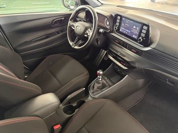 Car image 11