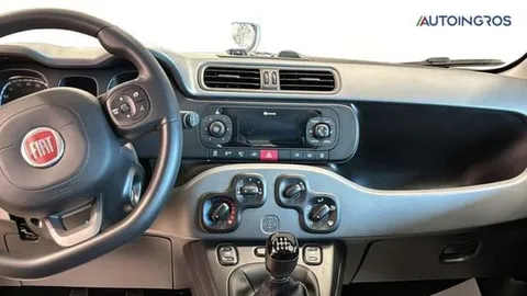 Car image 15