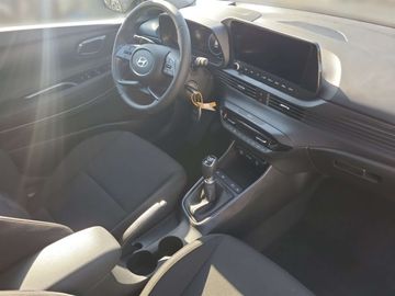 Car image 13