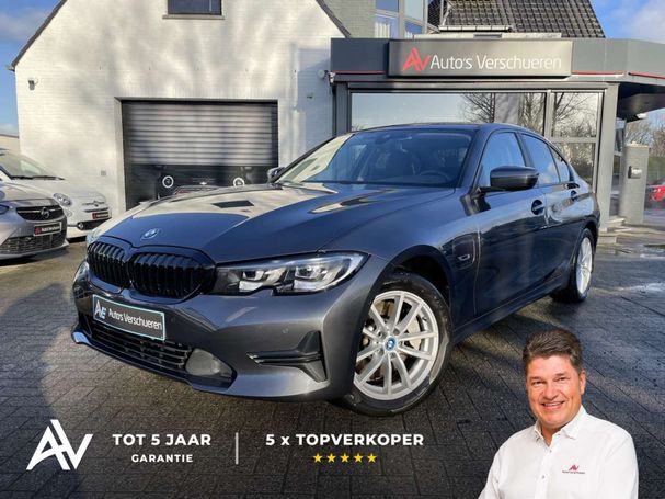 BMW 330 e M 215 kW image number 2