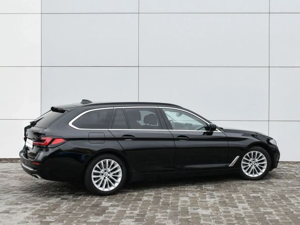 BMW 520d Touring xDrive Luxury Line 140 kW image number 5