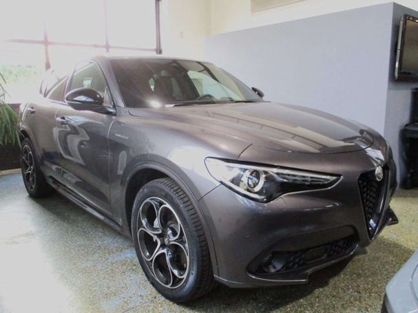 Alfa Romeo Stelvio 2.2 Q4 154 kW image number 2