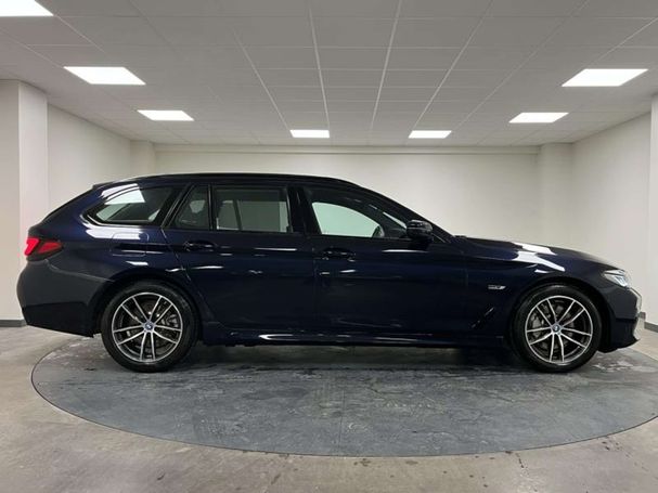 BMW 530 Touring xDrive 137 kW image number 3