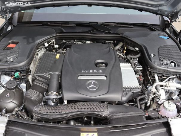 Mercedes-Benz E 300 e T 235 kW image number 48