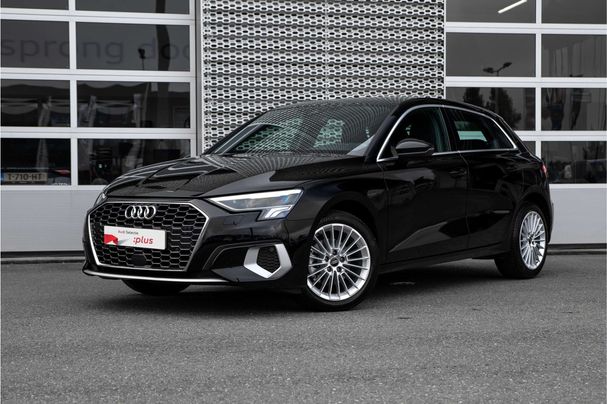 Audi A3 30 TFSI Sportback Advanced 81 kW image number 1