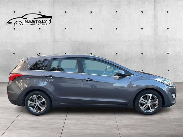 Hyundai i30 blue Classic 81 kW image number 9