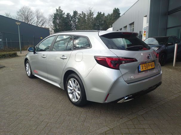 Toyota Corolla Hybrid Touring Sports 103 kW image number 4