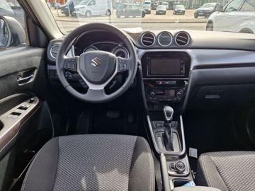 Car image 10