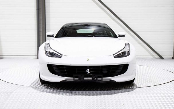 Ferrari GTC4 Lusso T 3.9 V8 449 kW image number 1