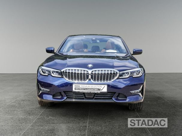 BMW 330 e Luxury Line 215 kW image number 3