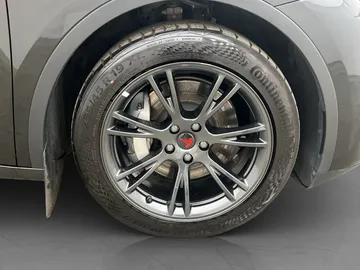 Car image 35