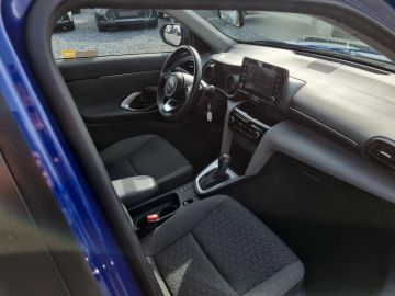 Car image 11