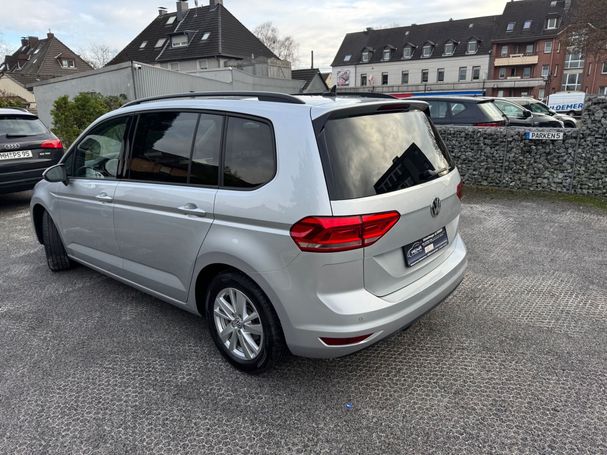 Volkswagen Touran DSG Comfortline 85 kW image number 4