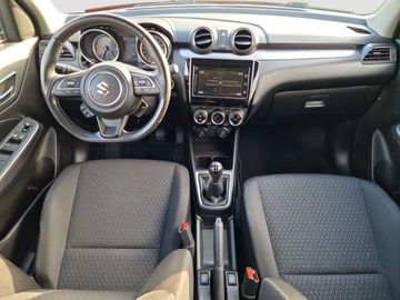 Car image 10