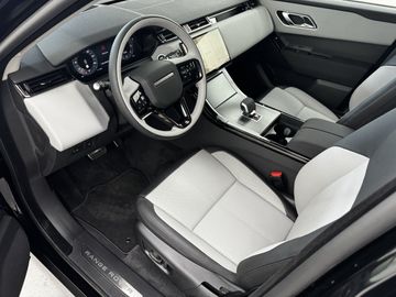 Car image 30