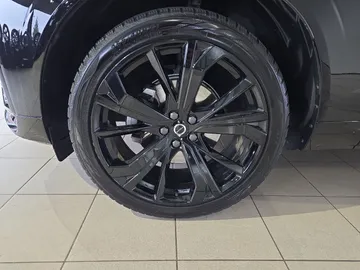 Car image 36