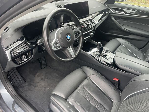 BMW 520d Touring xDrive 140 kW image number 13