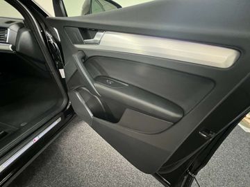 Car image 41