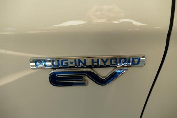 Mitsubishi Outlander 2.4 Plug-In Hybrid Plus 165 kW image number 8