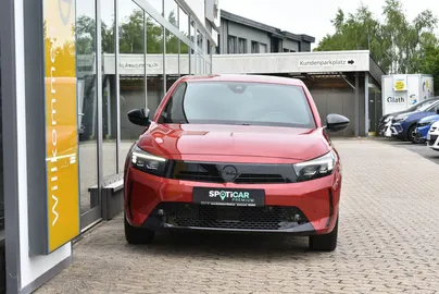 Car image 2