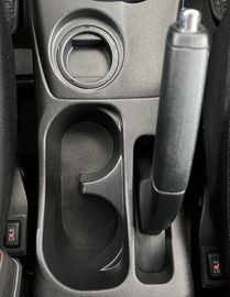 Car image 33