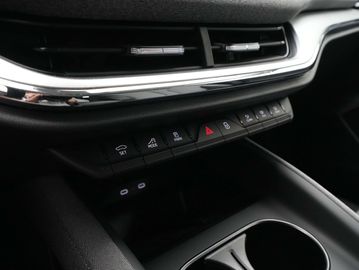 Car image 33