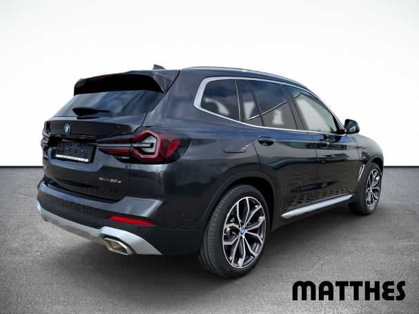 BMW X3 xDrive30e 215 kW image number 3