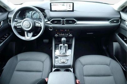 Car image 12