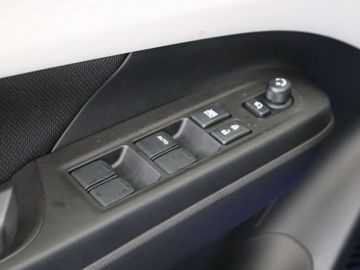 Car image 31