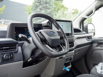 Car image 27