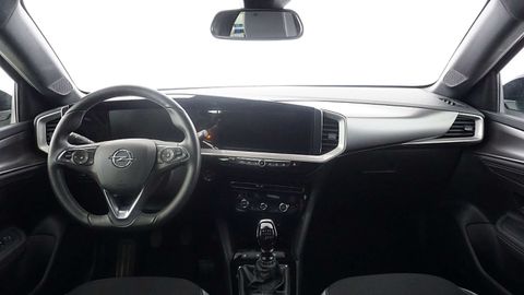 Car image 25