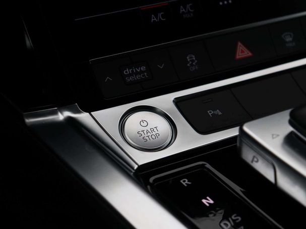 Audi e-tron 55 quattro 300 kW image number 23