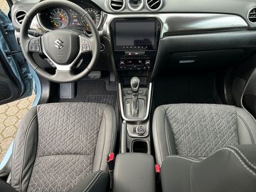 Car image 12