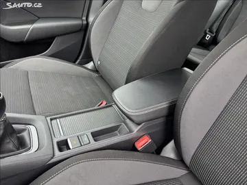 Car image 31