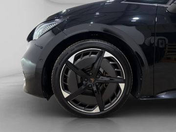 Car image 29