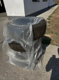Car image 70