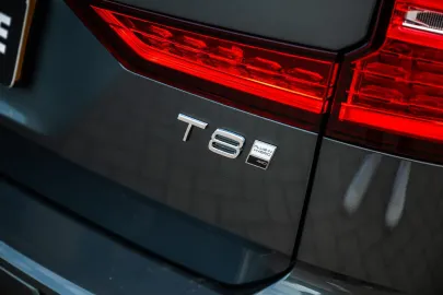 Car image 37
