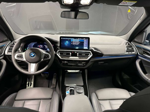 BMW iX3 M Sport Impressive 213 kW image number 7